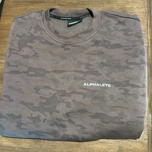 Alphalete crewneck sweatshirt